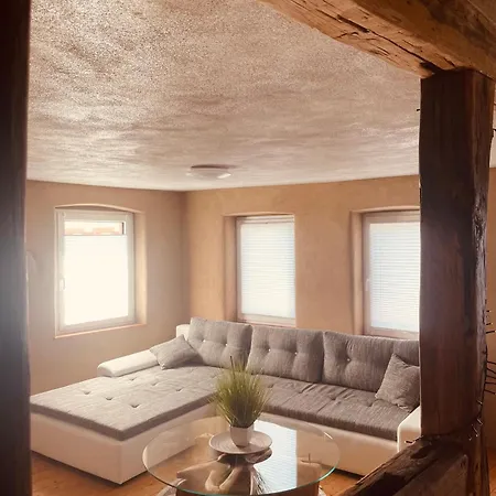 Secra Exclusive 44 * Burrweiler